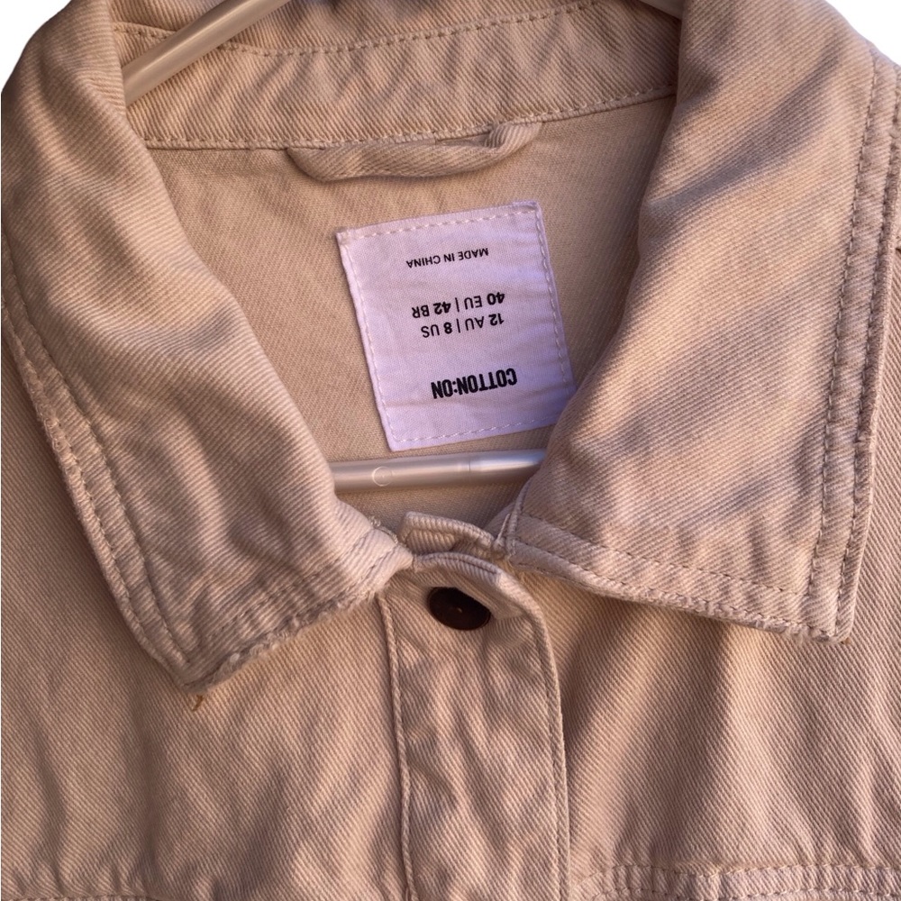 Cotton:On Shirt Jacket Denim Cropped Frayed Hem Snap Closure Size 8 - Picture 3 of 15